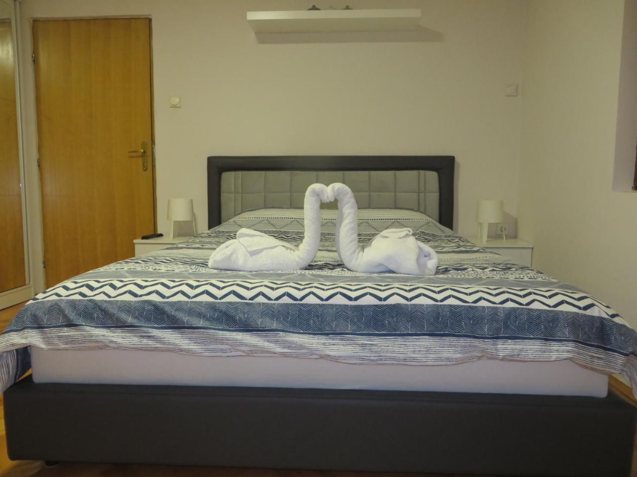Apartment Leo